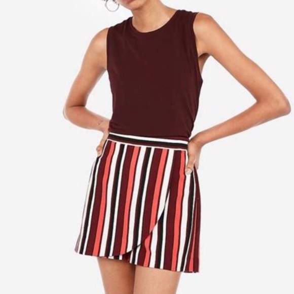 EXPRESS - SKIRT - SHORTS - XS - Picture 2 of 7